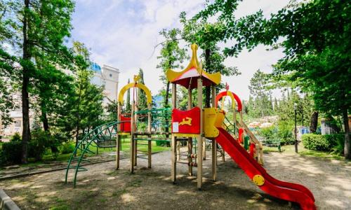 Санаторий Зеленый Гай (РЖД) Туапсе - Фото 40. Детская игровая площадка