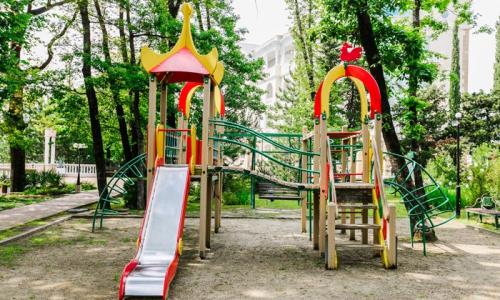 Санаторий Зеленый Гай (РЖД) Туапсе - Фото 39. Детская игровая площадка