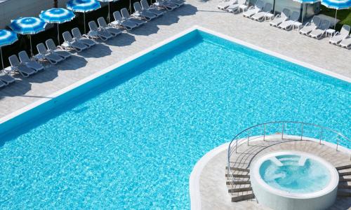 «Mantera Resort Congress 5*» / «Мантера Резорт и Конгресс» отель Сочи - Фото 8. Бассейны