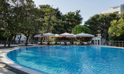 ПРИМОРЬЕ GRAND RESORT HOTEL Геленджик - Фото 80. Бассейн. Корпус № 1