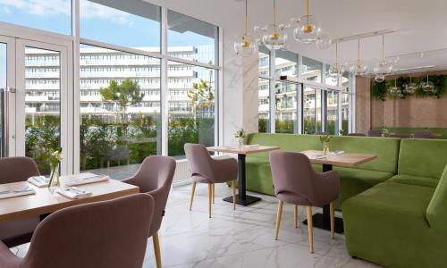 Movenpick Resort SPA Anapa Miracleon Витязево, Анапа - Фото 25. Ресторан Grape