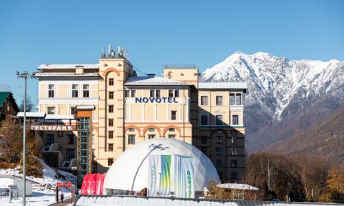 Отель Novotel Resort and spa Krasnaya Polyana Эсто-Садок, Сочи - Фото 9. Фасад