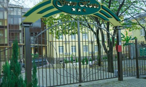 Отель Грин Хоста / Green Hosta Хоста, Сочи - Фото 4. Территория