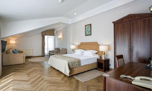 Отель PALMIRA PALACE Ялта - Фото 62. Супериор 2-местный 1-комнтаный (парк)