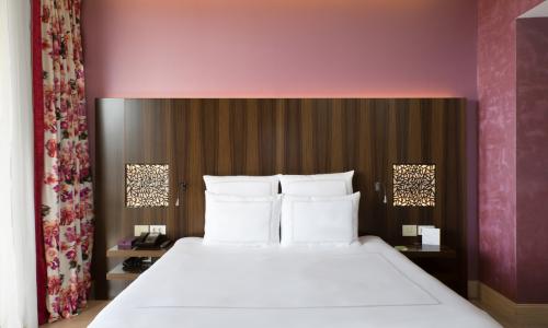 Свисс отель Резорт Сочи Камелия / «Swissotel Resort Sochi Kamelia» Сочи - Фото 87. Делюкс 2-местный 1-комнатный (с видом во двор, DBL)