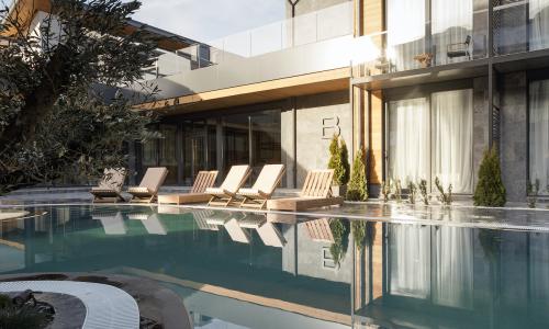 Ultima Club Hotel SPA Эсто-Садок, Сочи - Фото 29. Территория, бассейн