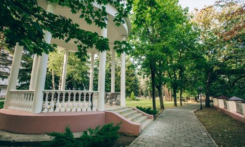 Санаторий Центросоюз Кисловодск - Фото 9. Территория