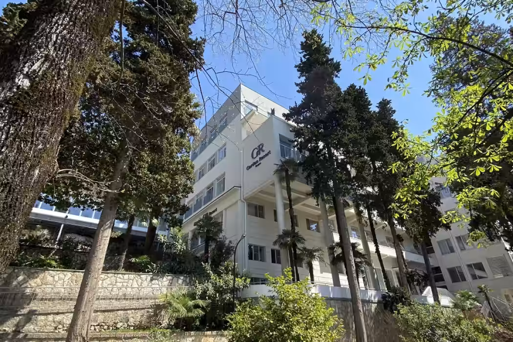 «Garden Resort Gagra» /«Гарден Резорт Гагра» отель Гагра - Фото 1. Территория