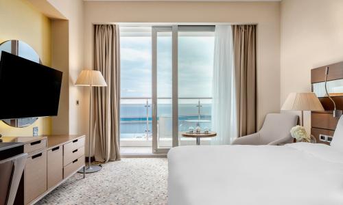 «Mantera Resort Congress 5*» / «Мантера Резорт и Конгресс» отель Сочи - Фото 101. Премиум 2-местный (с видом на море)