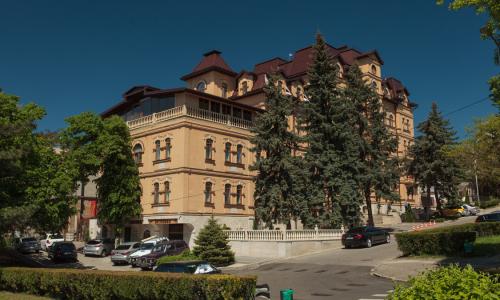 Отель Бристоль Пятигорск - Фото 1. Внешний вид