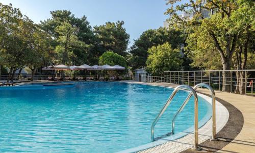 ПРИМОРЬЕ GRAND RESORT HOTEL Геленджик - Фото 75. Бассейн. Корпус № 1