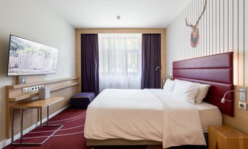 Отель Эрбелия от Васта (ex. Mercure Rosa Khutor) Роза Хутор, Сочи - Фото 2. Люкс 2-местный 2-комнатный