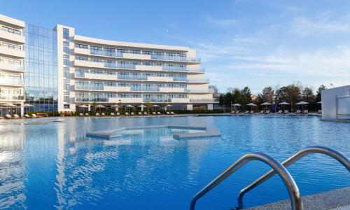 Movenpick Resort SPA Anapa Miracleon Витязево, Анапа - Фото 3. Бассейн