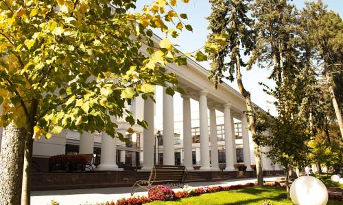 Санаторий Источник Ессентуки - Фото 5. Территория