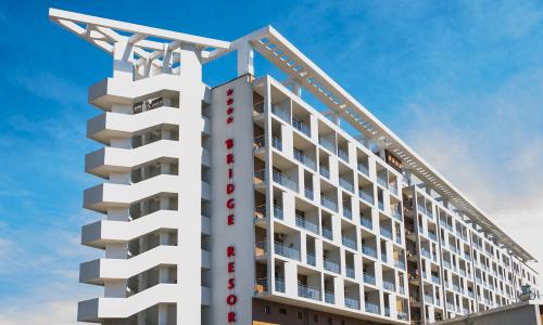 Отель Бридж Резорт / Bridge Resort Сочи - Фото 4. Внешний вид_главный корпус
