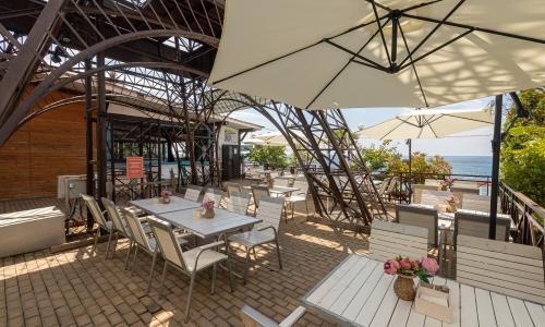 Alex Resort & Spa Hotel Гагра - Фото 46. Французское кафе