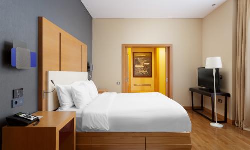 Отель Novotel Resort and spa Krasnaya Polyana Эсто-Садок, Сочи - Фото 54. Делюкс 2-местный