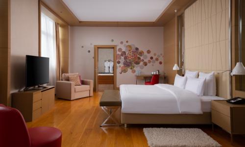 Отель Ibis Styles / Ибис Стайлс Красная Поляна Эсто-Садок, Сочи - Фото 34. Пентхаус 4-местный (с 2 спальнями и гостиной)