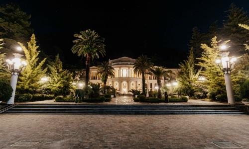 Amra Park-hotel SPA Гагра - Фото 35. Территория