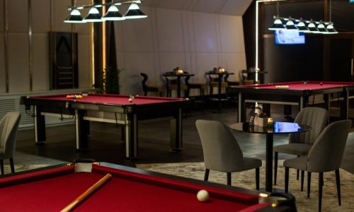 Отель RIXOS Krasnaya Polyana Sochi Эсто-Садок, Красная Поляна, Сочи - Фото 38. Бильярд