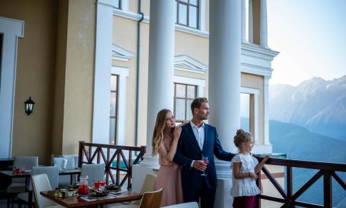 Отель Novotel Resort and spa Krasnaya Polyana Эсто-Садок, Сочи - Фото 28. Ресторан Гриль