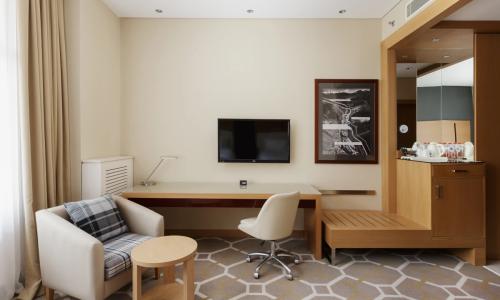 Отель Novotel Resort and spa Krasnaya Polyana Эсто-Садок, Сочи - Фото 49. Супериор 2-местный (ТВИН, с видом на бассейн)