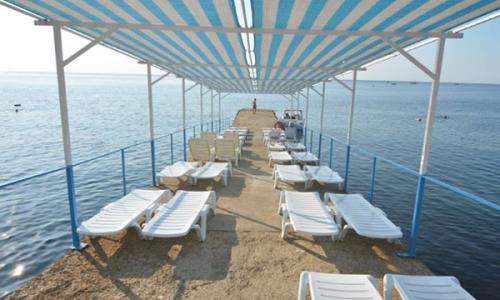 Пансионат Нева Алушта - Фото 12. Пляж