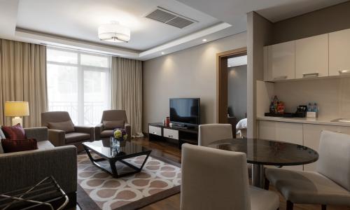 Sochi Marriott Krasnaya Polyana Красная Поляна, Сочи - Фото 96. Апартаменты 2-местные 2-комнатные (с 1 спальней)