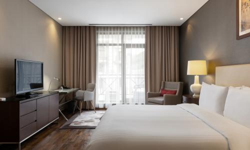 Sochi Marriott Krasnaya Polyana Красная Поляна, Сочи - Фото 94. Апартаменты 2-местные 2-комнатные (с 1 спальней)