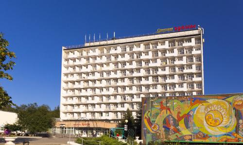 Санаторий Дубрава Железноводск - Фото 1. Фасад