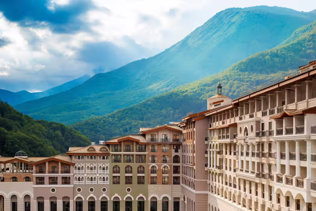 Sochi Marriott Krasnaya Polyana Красная Поляна, Сочи - Фото 1. Фасад лето