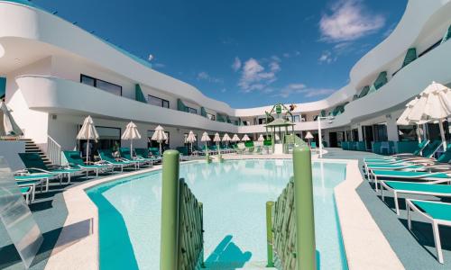 Клуб отель Бора-Бора / Club hotel Bora-Bora Анапа - Фото 5. Территория