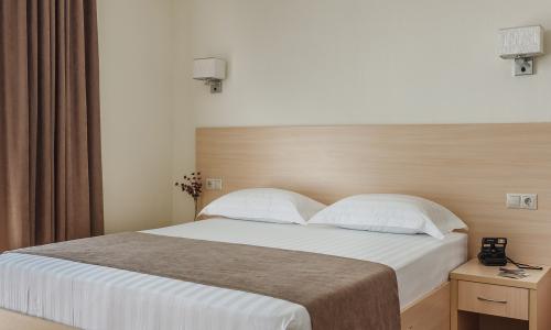 Отель Дель Мар Инн / Del Mar Inn Витязево, Анапа - Фото 76. Стандартный 4-местный (вид на поселок)