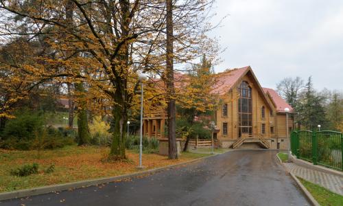 Оздоровительный комплекс Дагомыс Дагомыс, Сочи - Фото 5. Территория осенью