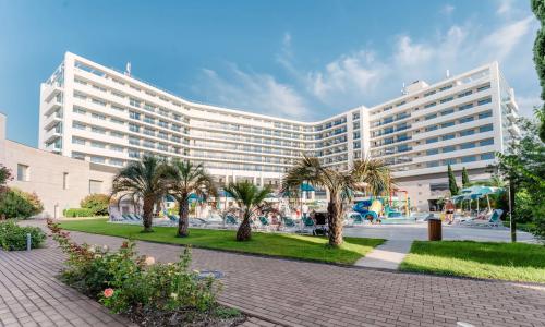 «Mantera Resort Congress 5*» / «Мантера Резорт и Конгресс» отель Сочи - Фото 4. Территория