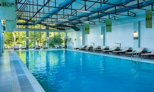 Отель Beton Brut Ultra All Inclusive SPA Витязево, Анапа - Фото 21. Бассейн