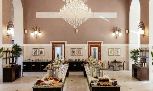Amra Park-hotel SPA Гагра - Фото 67. Ресторан шведской линии