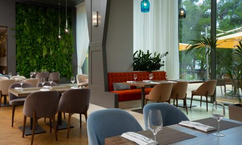 ПРИМОРЬЕ GRAND RESORT HOTEL Геленджик - Фото 50. Ресторан «Лермонтов»
