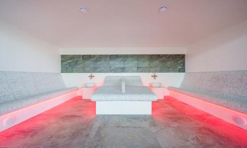 Зенит Резорт отель и СПА / «ZENITH RESORT HOTEL SPA» 5* Джемете, Анапа - Фото 28. Акватермальный комплекс