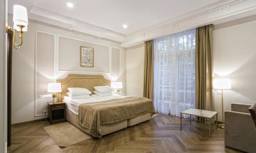 Отель PALMIRA PALACE Ялта - Фото 2. Стандартный Комфорт 2-местный 1-комнтаный