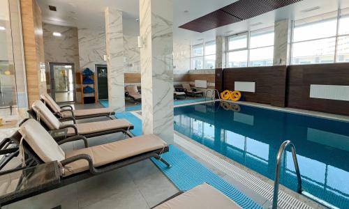 Отель «Grand Sapphire Hotel» / «Гранд Сапфир» Анапа - Фото 18. Бассейн