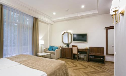 Отель PALMIRA PALACE Ялта - Фото 69. Стандартный Комфорт 2-местный 1-комнтаный