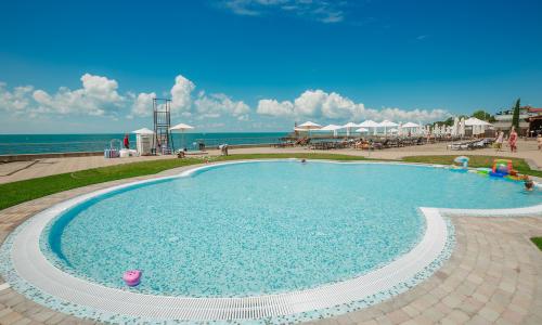 Свисс отель Резорт Сочи Камелия / «Swissotel Resort Sochi Kamelia» Сочи - Фото 54. Пляж