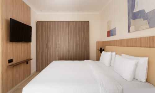 Courtyard by Marriott Sochi Krasnaya Polyana Hotel Эсто-Садок, Сочи - Фото 49. Люкс Гранд 2-местный 2-комнатный