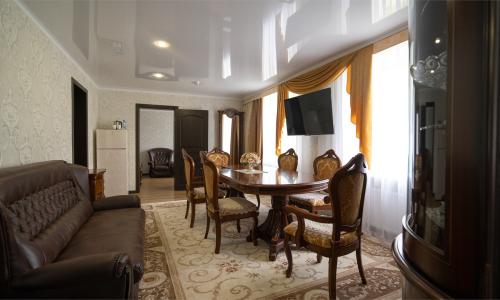 Отель Ария Кисловодск - Фото 26. Люкс VIP 4-местный 3-комнатный