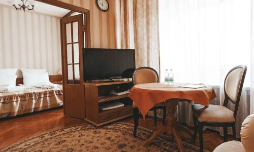 Санаторий Подмосковье УДП РФ Москва и Подмосковье - Фото 109. Люкс 2-местный 2-комнатный (корпус 1)
