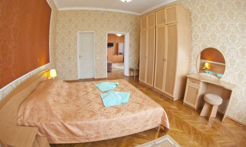 Санаторий Приморье Евпатория - Фото 24. Улучшенный 2-местный 2-комнатный (корпус 2)