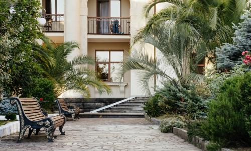 Amra Park-hotel SPA Гагра - Фото 13. Территория