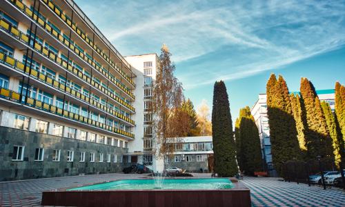Санаторий Родник Кисловодск - Фото 1. Внешний вид