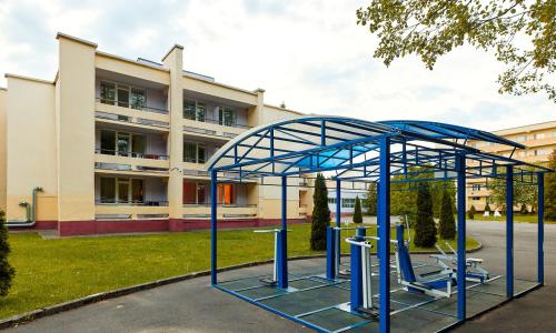 Санаторий Поречье Гродненская область - Фото 24. Уличные тренажеры